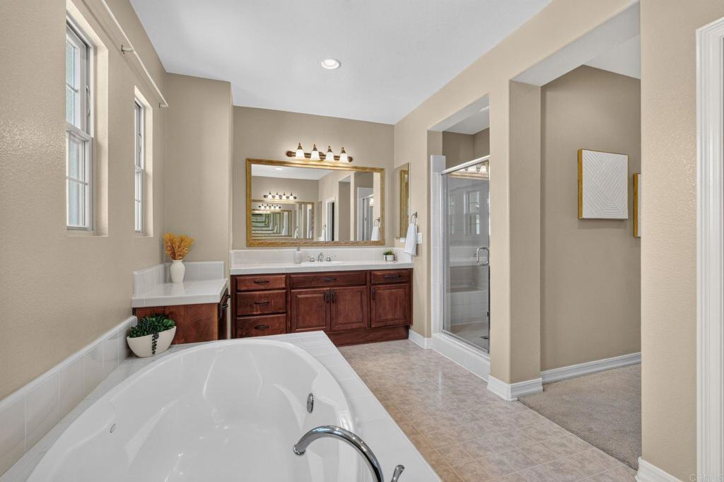813 Genoa Way Property Photo 38
