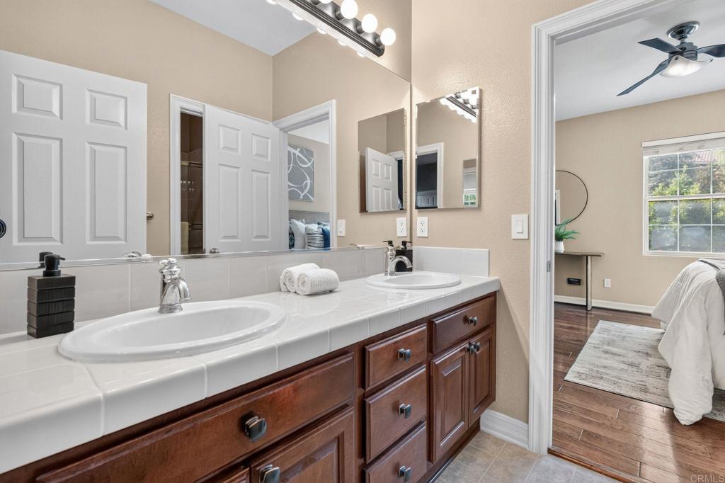 813 Genoa Way Property Photo 46