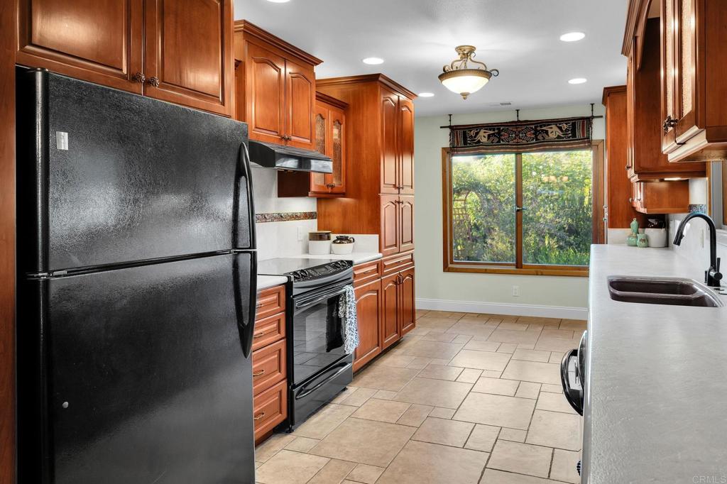 9675 Indian Creek Way Property Photo 17