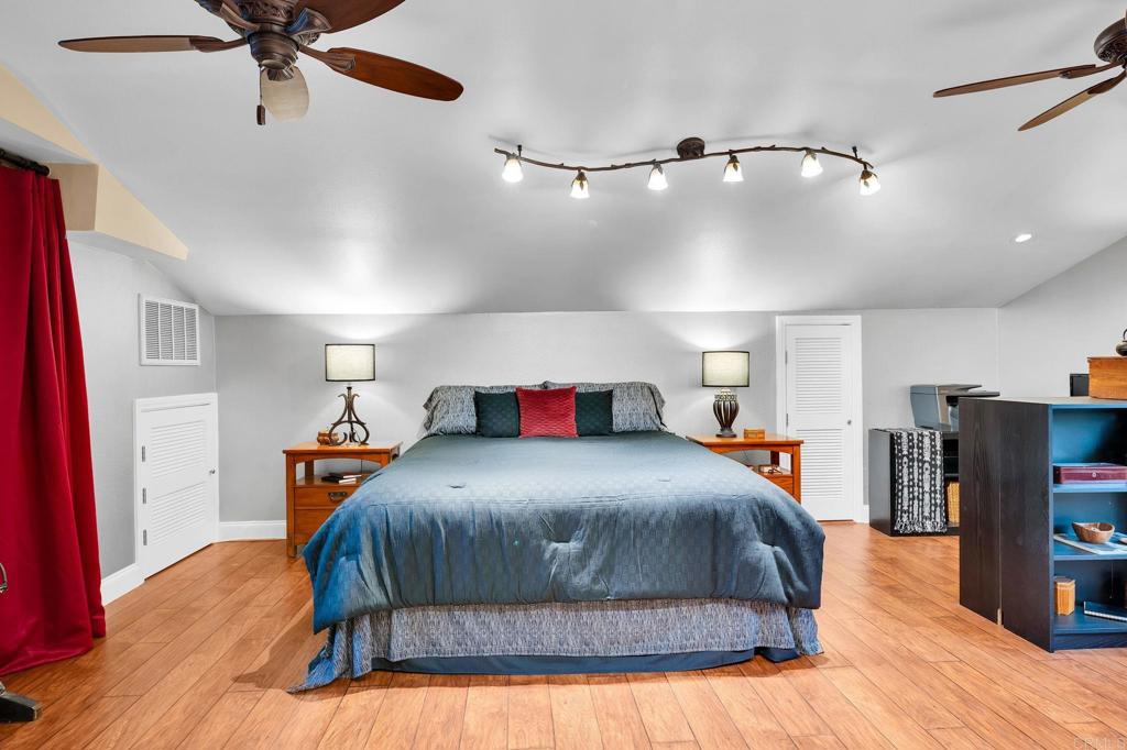 9675 Indian Creek Way Property Photo 34