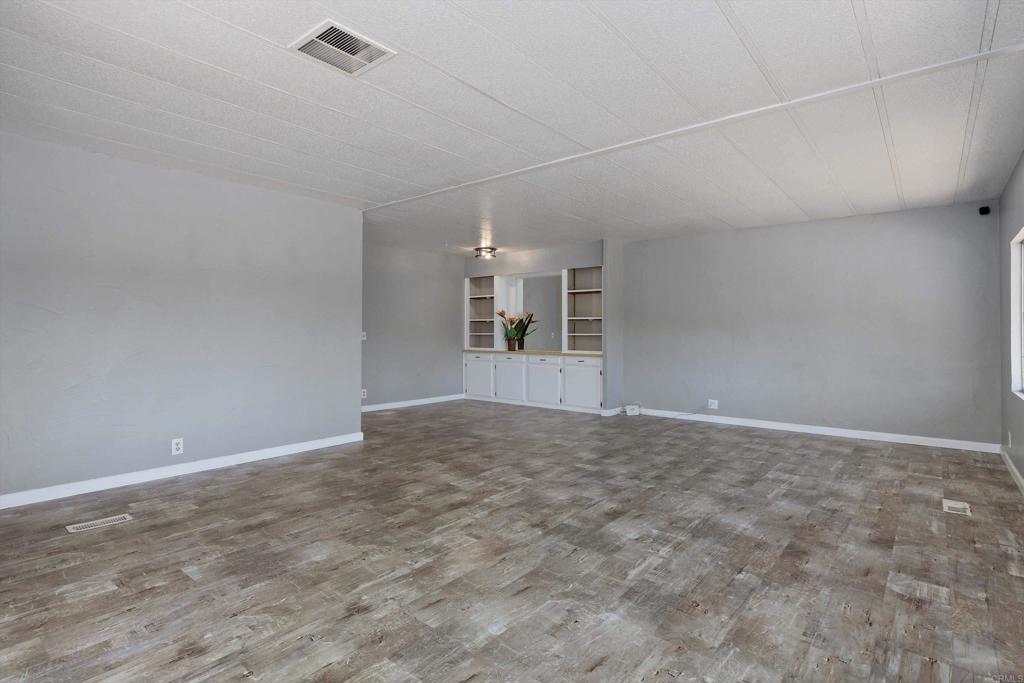 971 Borden Road 18 Property Photo 16