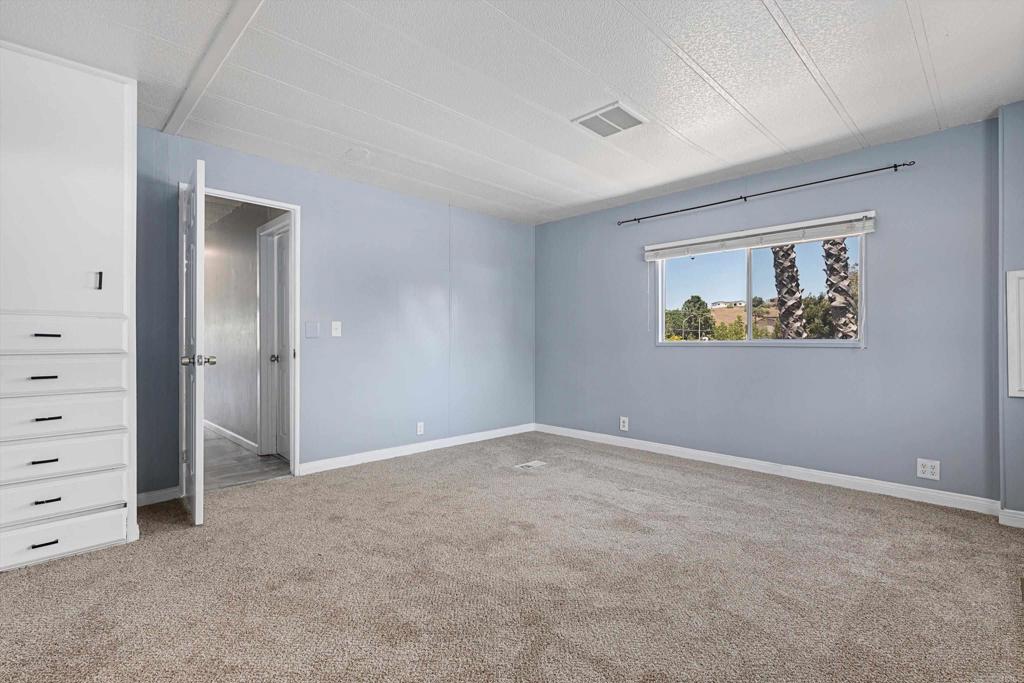 971 Borden Road 18 Property Photo 19