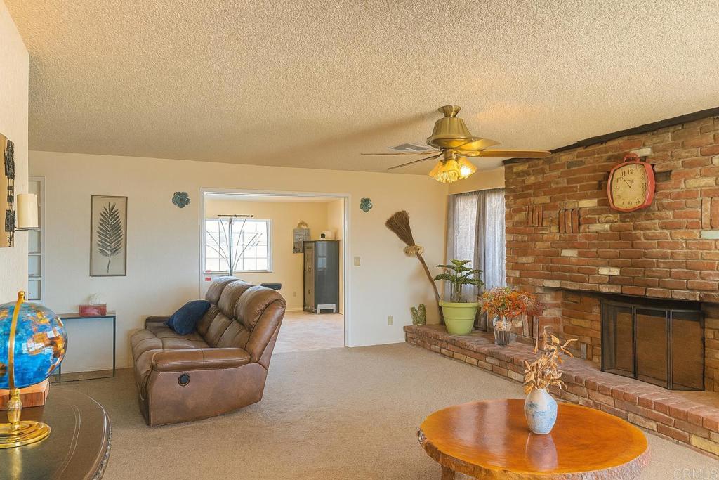 37076 Calico Boulevard Property Photo 9