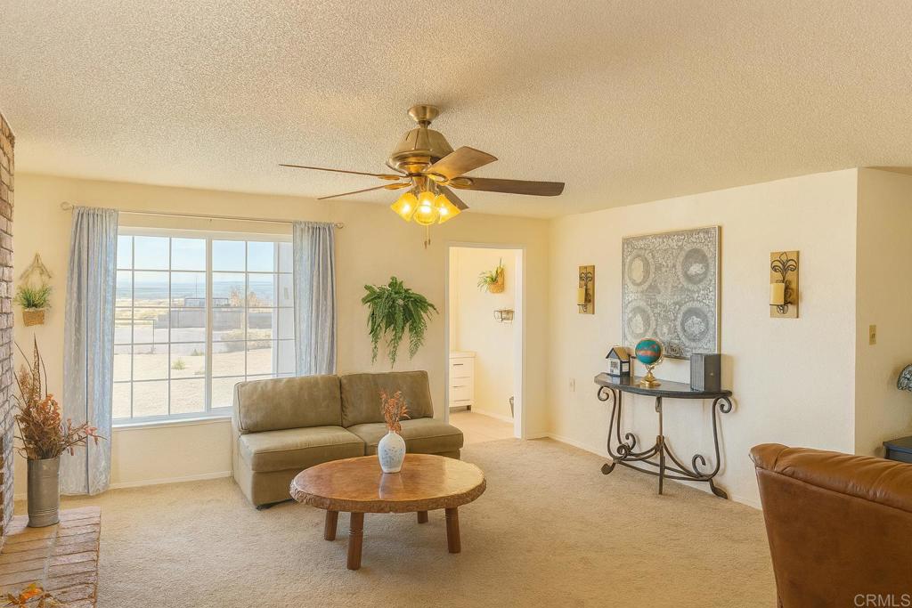 37076 Calico Boulevard Property Photo 12