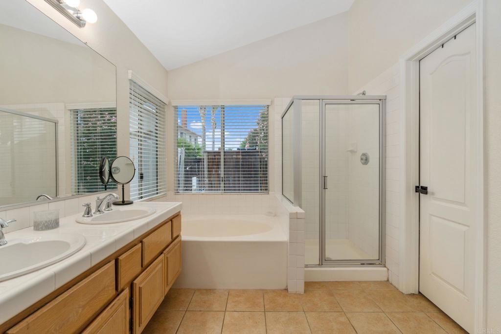 28919 Reviere Drive Property Photo 15