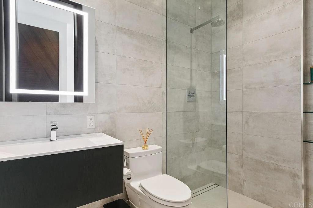 6436 Camino De La Costa Property Photo 40
