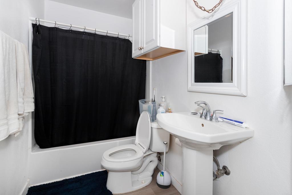 209 Woodland Parkway 121 Property Photo 7