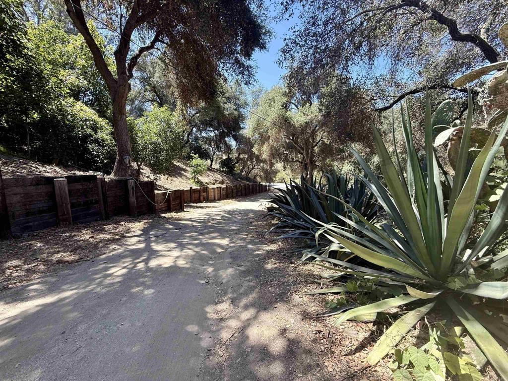 764 Old Highway 395 Property Photo 3