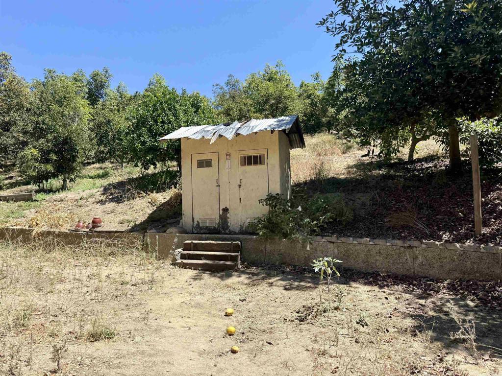 764 Old Highway 395 Property Photo 39