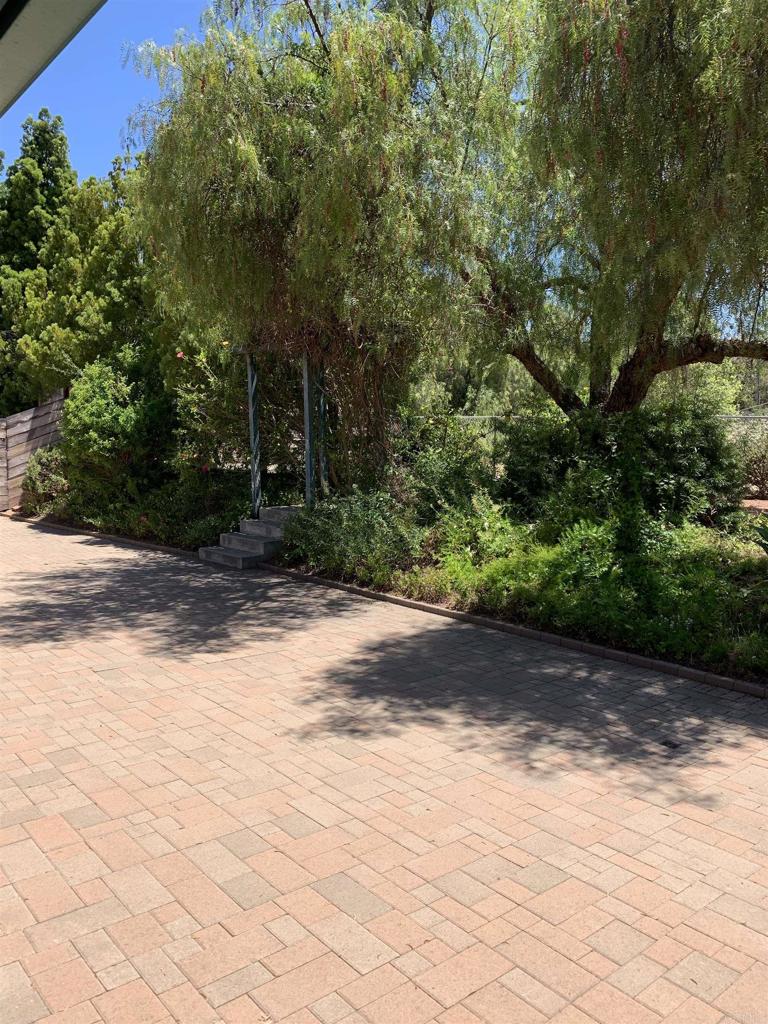 12002 Sky View Drive Property Photo 31