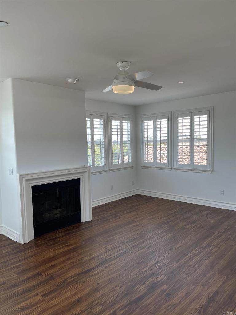 415 N Cedros Property Photo 12