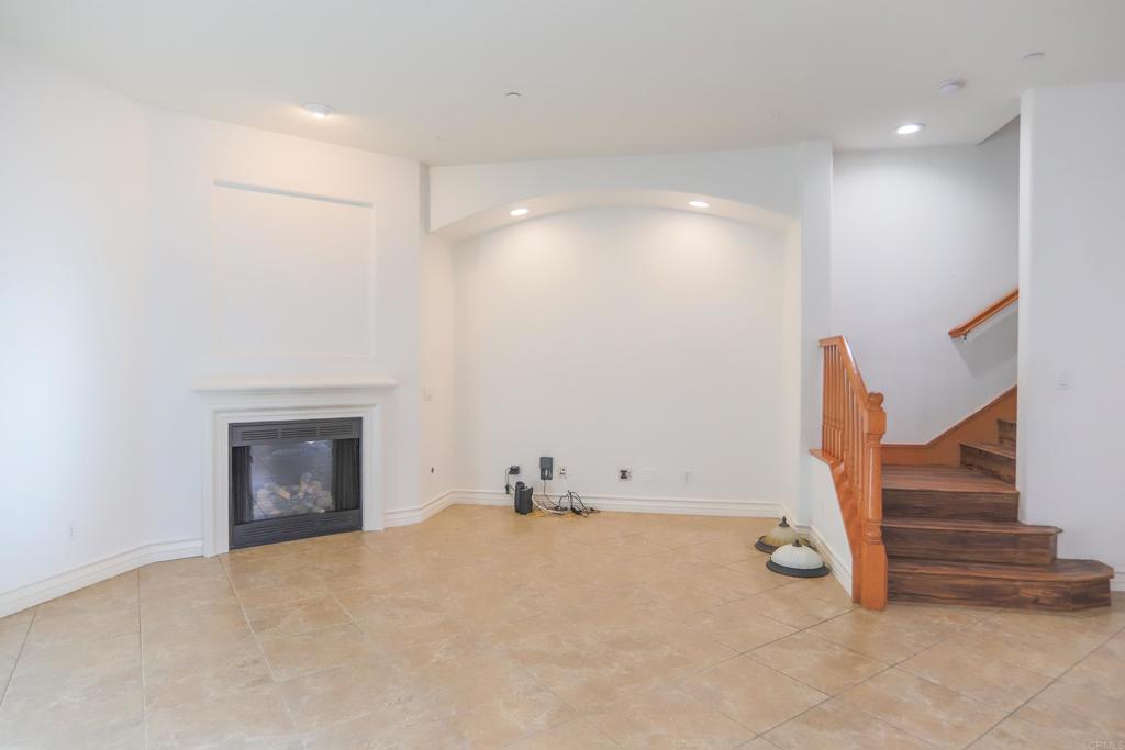 415 N Cedros Property Photo 23