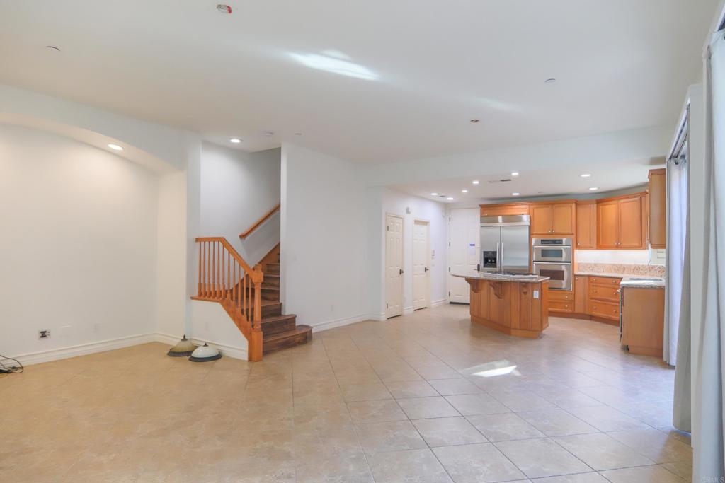 415 N Cedros Property Photo 35