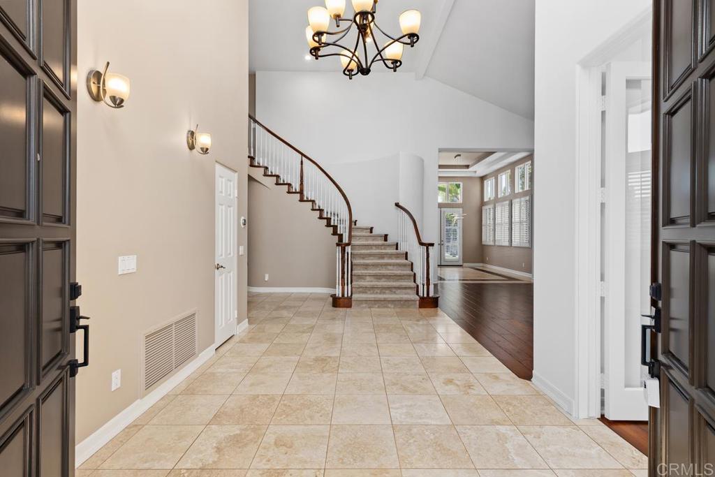5116 White Emerald Drive Property Photo 4