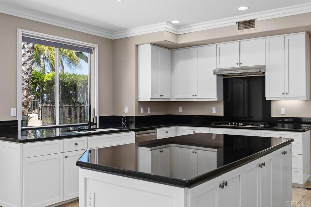 5116 White Emerald Drive Property Photo 15