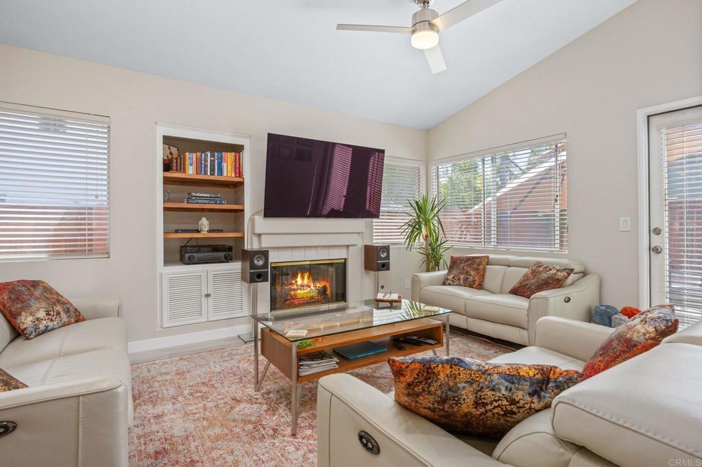 4668 Calle Del Greco Property Photo 13