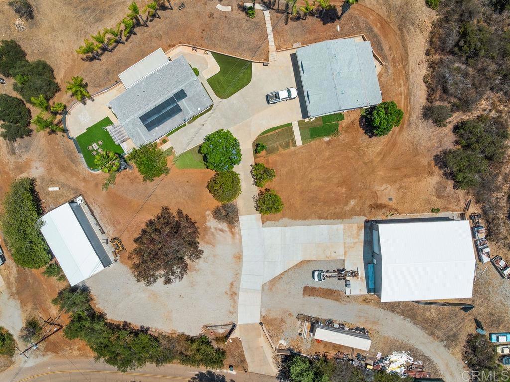 2051 Rainbow Glen Road Property Photo 2