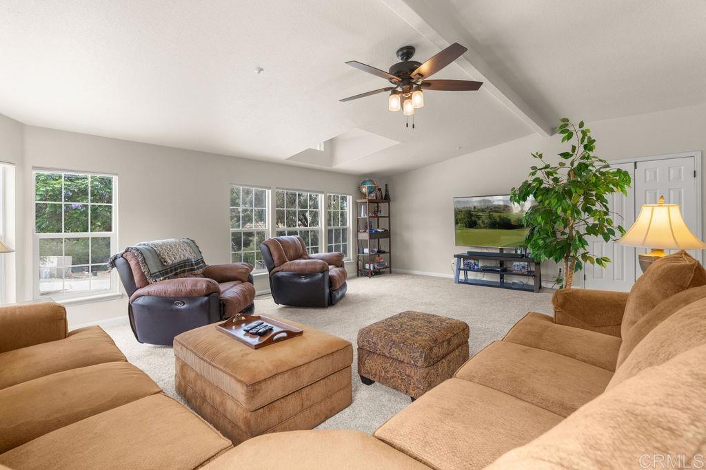 2051 Rainbow Glen Road Property Photo 10