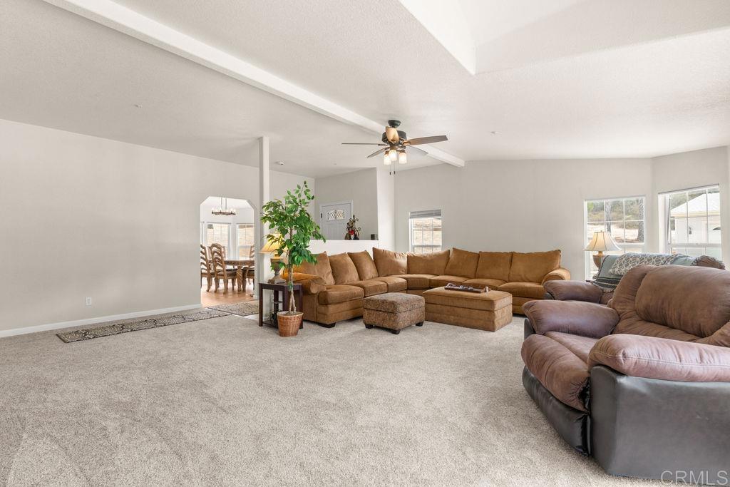 2051 Rainbow Glen Road Property Photo 11