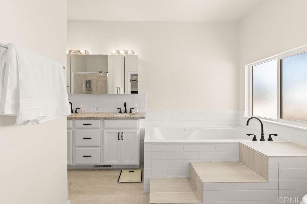 2051 Rainbow Glen Road Property Photo 25