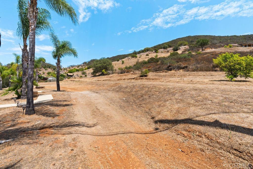 2051 Rainbow Glen Road Property Photo 37