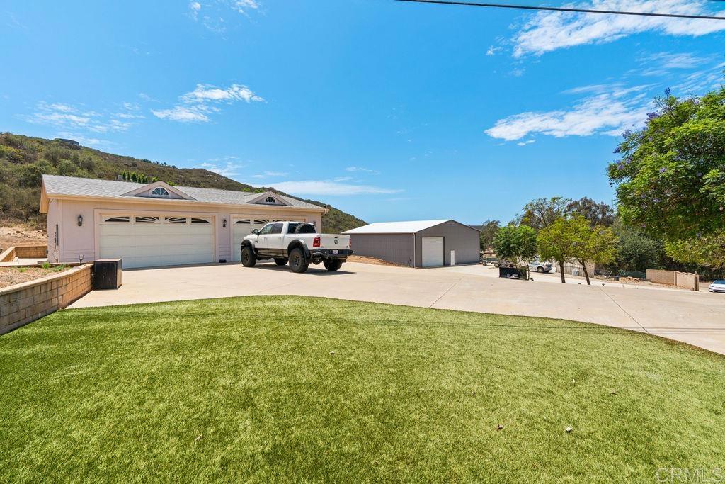 2051 Rainbow Glen Road Property Photo 43