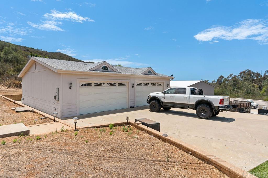 2051 Rainbow Glen Road Property Photo 44
