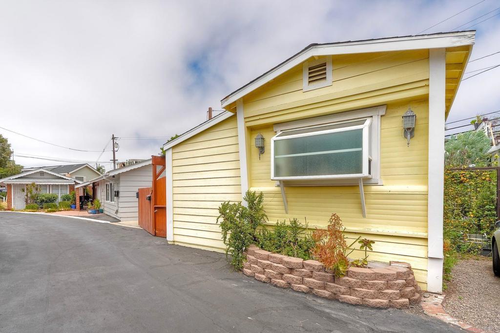 123 Jasper Street 1 Property Photo 2
