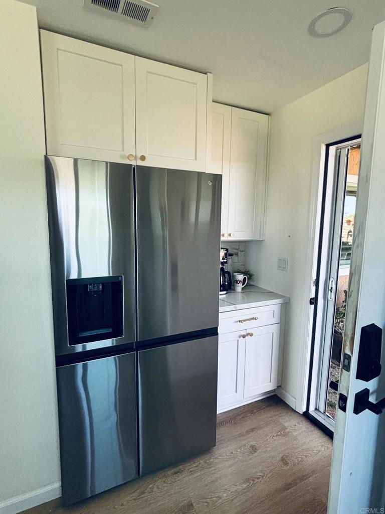 4473 Kittiwake Way Property Photo 4