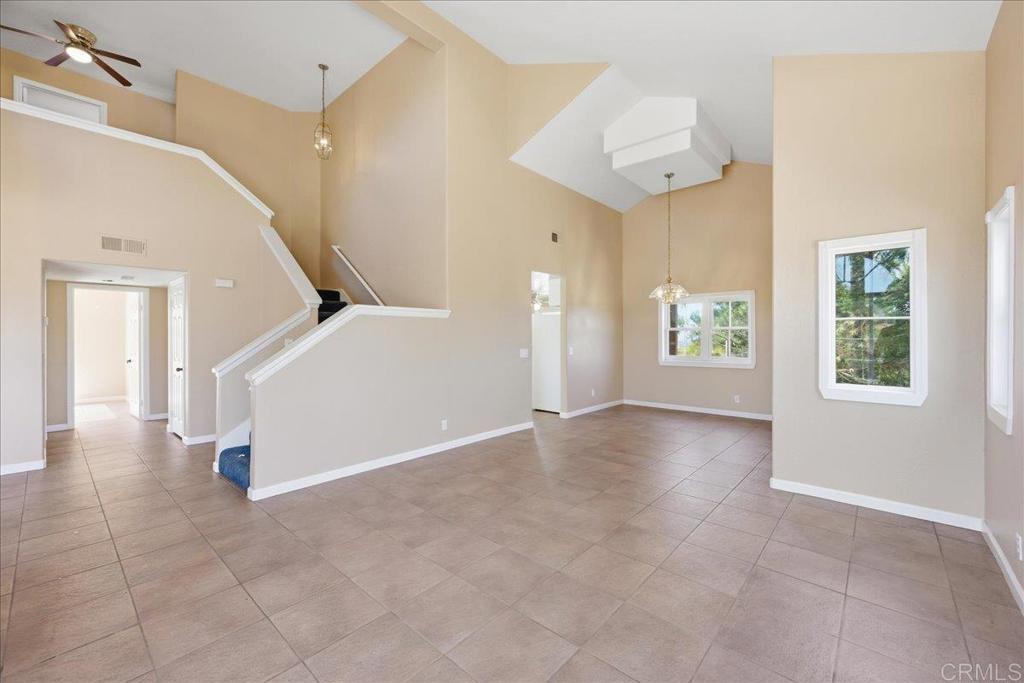 842 Porter Way Property Photo 2