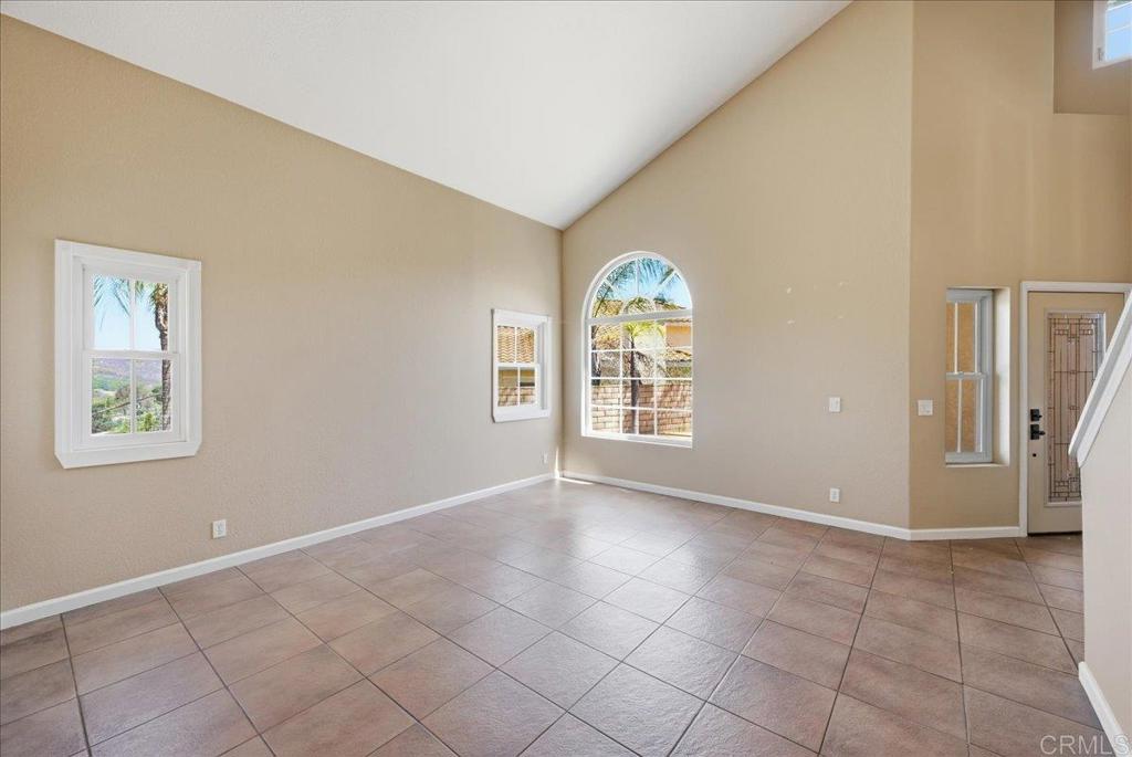 842 Porter Way Property Photo 3