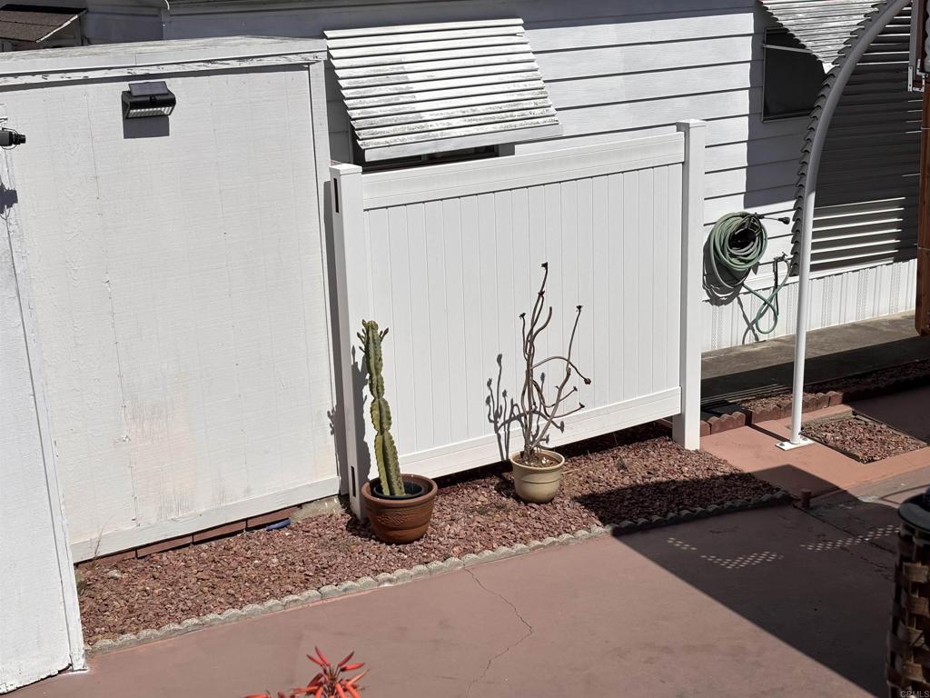 955 Howard 28 Property Photo 27