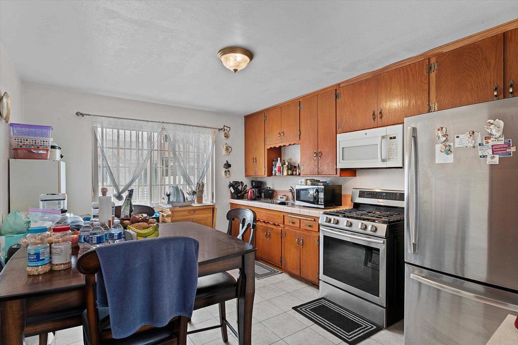 1240 70 Holly Avenue Property Photo 17