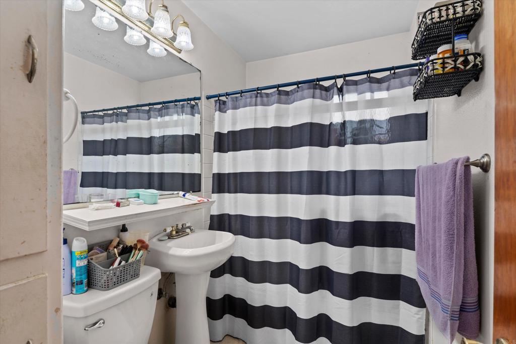1240 70 Holly Avenue Property Photo 18