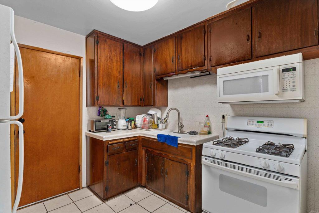 1240 70 Holly Avenue Property Photo 30