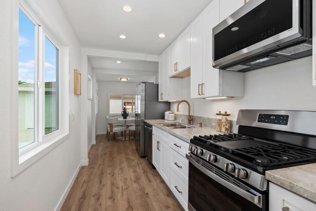 1421 Puls Street Property Photo 7