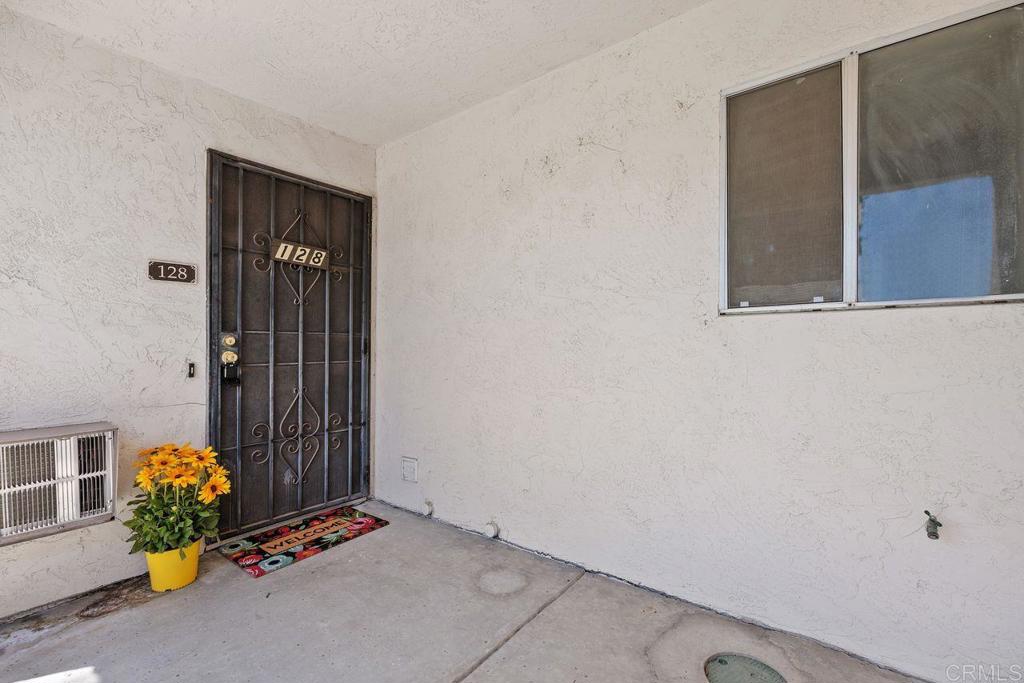 128 Candice Place Property Photo 4