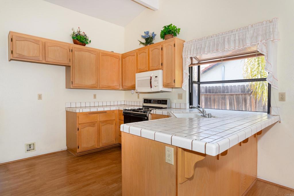 5327 Mead Street Property Photo 4