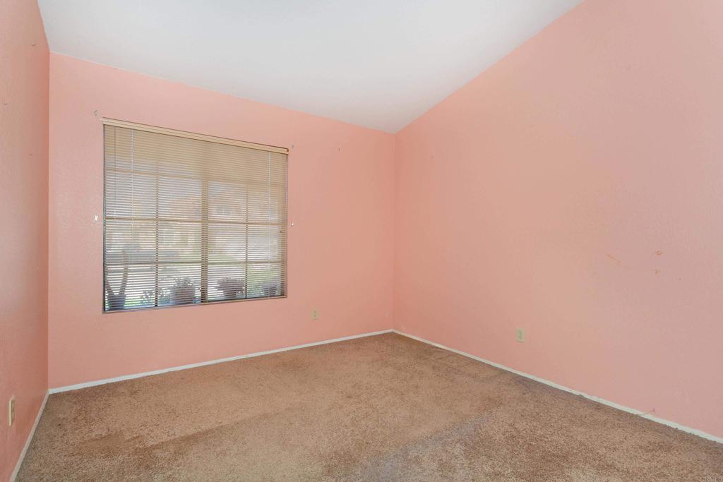 5327 Mead Street Property Photo 11