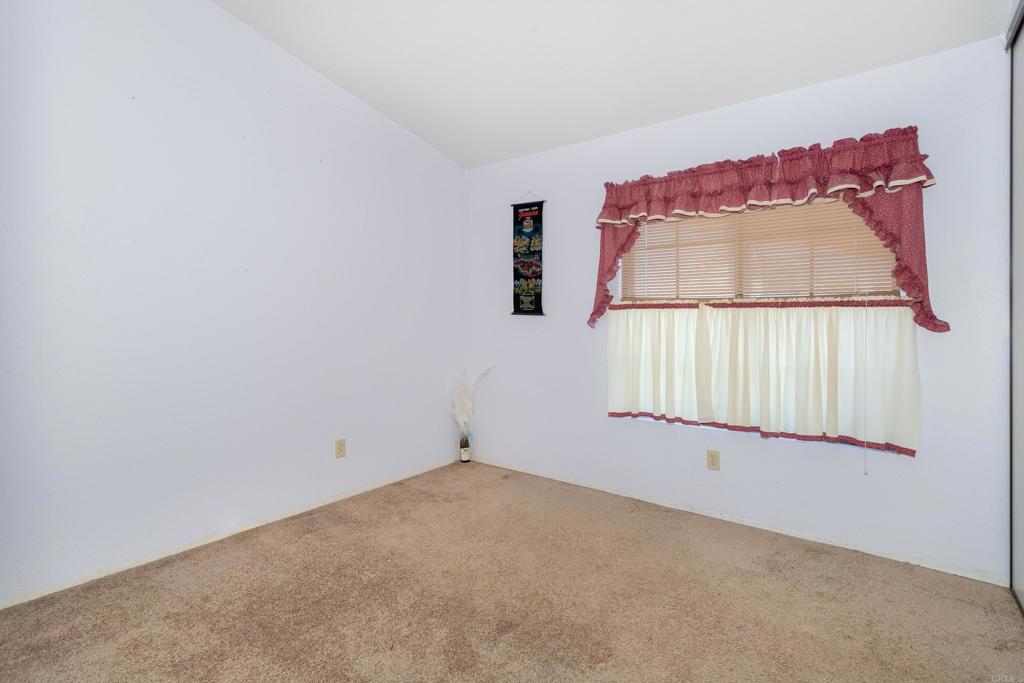 5327 Mead Street Property Photo 12