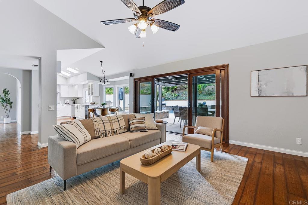 2027 Bruceala Court Property Photo 8
