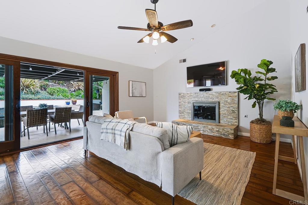 2027 Bruceala Court Property Photo 17