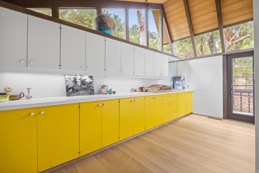 343 Serpentine Drive Property Photo 30