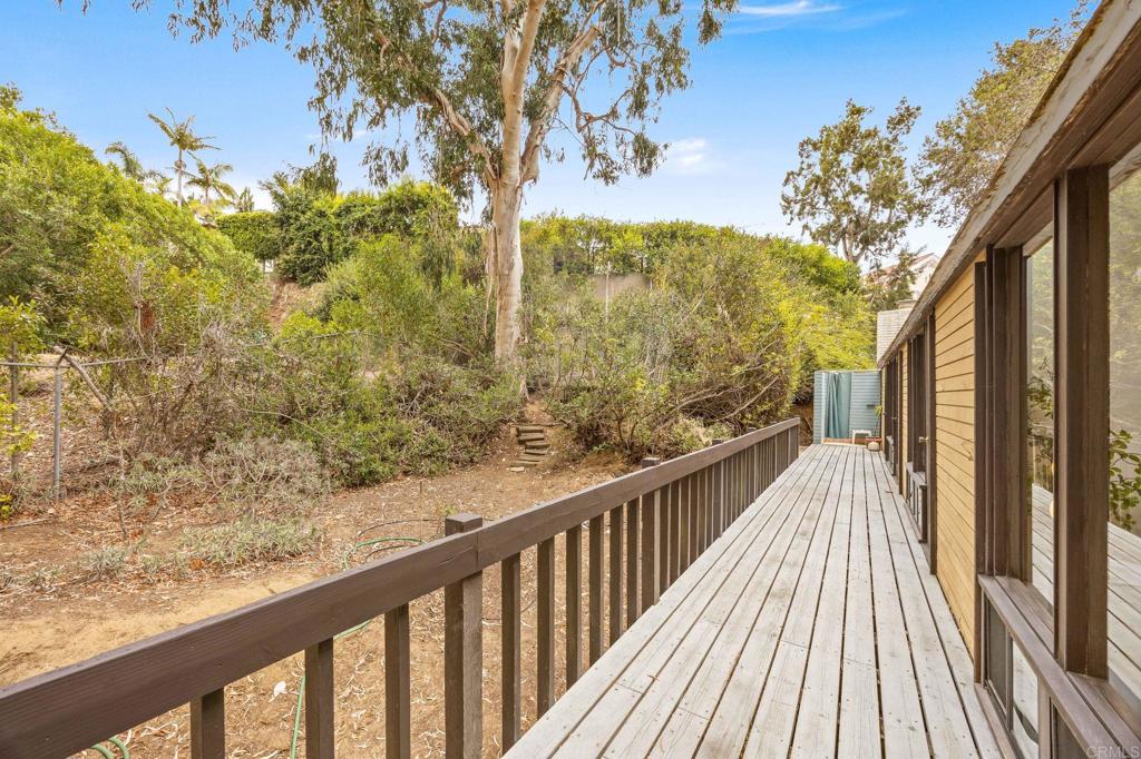 343 Serpentine Drive Property Photo 31