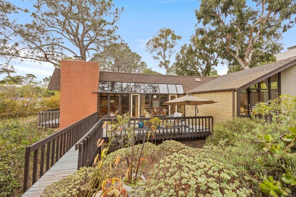 343 Serpentine Drive Property Photo 35