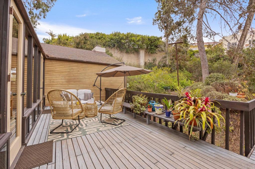 343 Serpentine Drive Property Photo 38