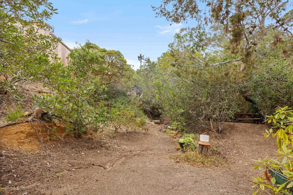 343 Serpentine Drive Property Photo 45