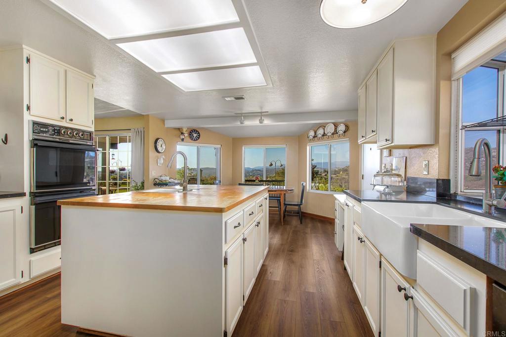 671 Philton Property Photo 25