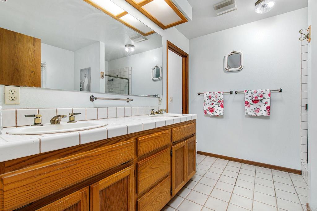 671 Philton Property Photo 39