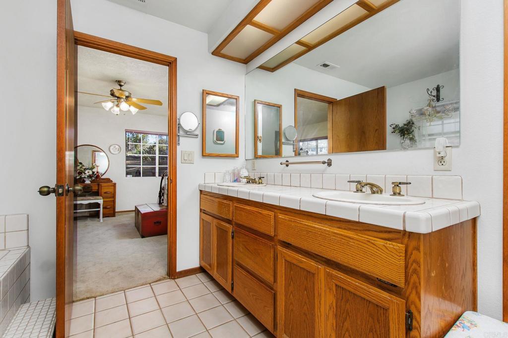 671 Philton Property Photo 41